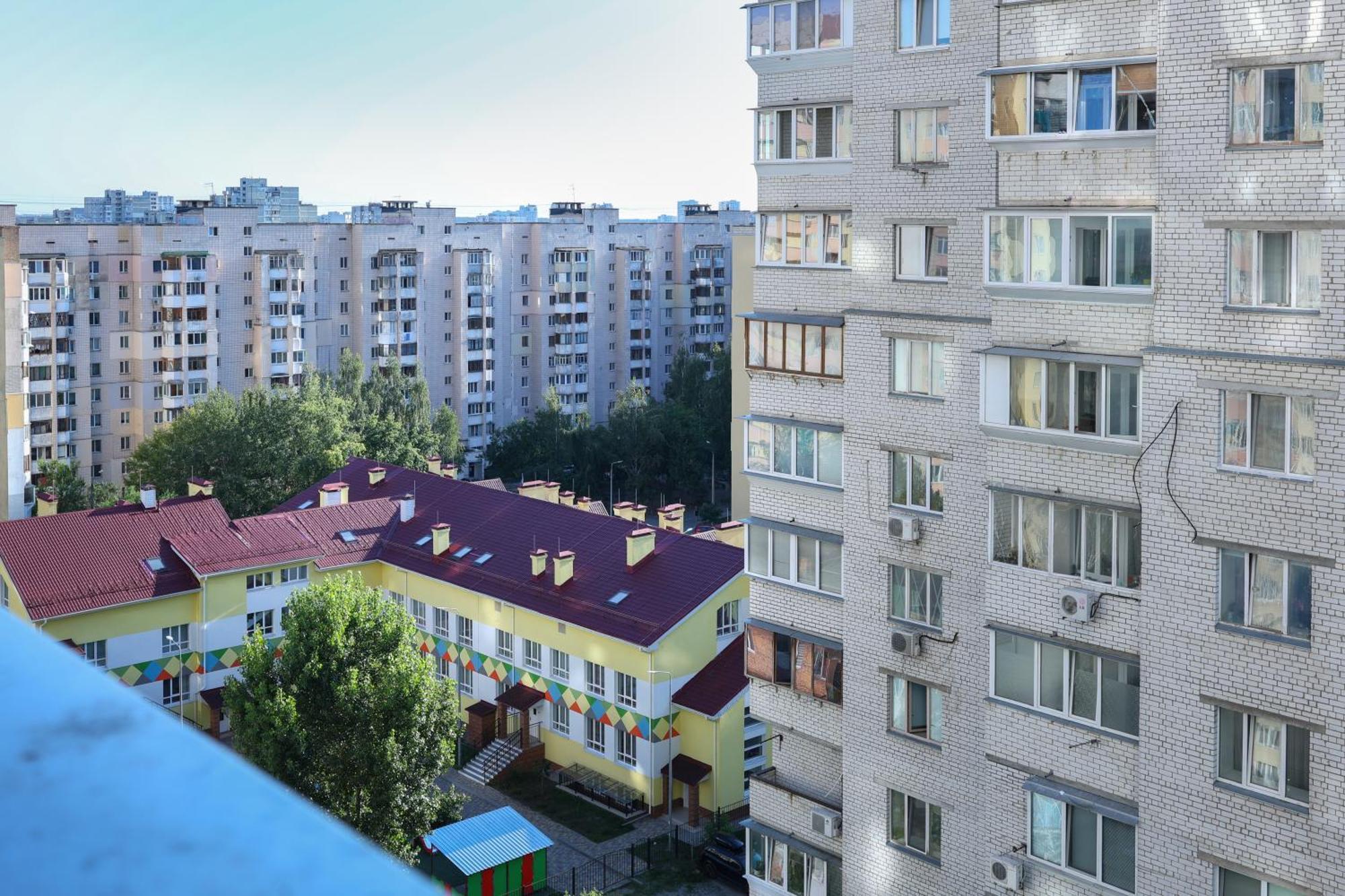 в жк сосновий бір 基輔